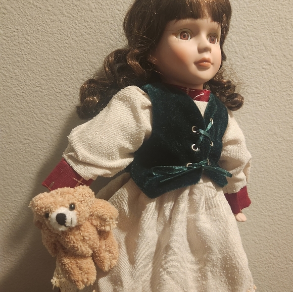 2007 Special Edition Vintage "Crystal" Porcelain Doll Collectible - Picture 6 of 13